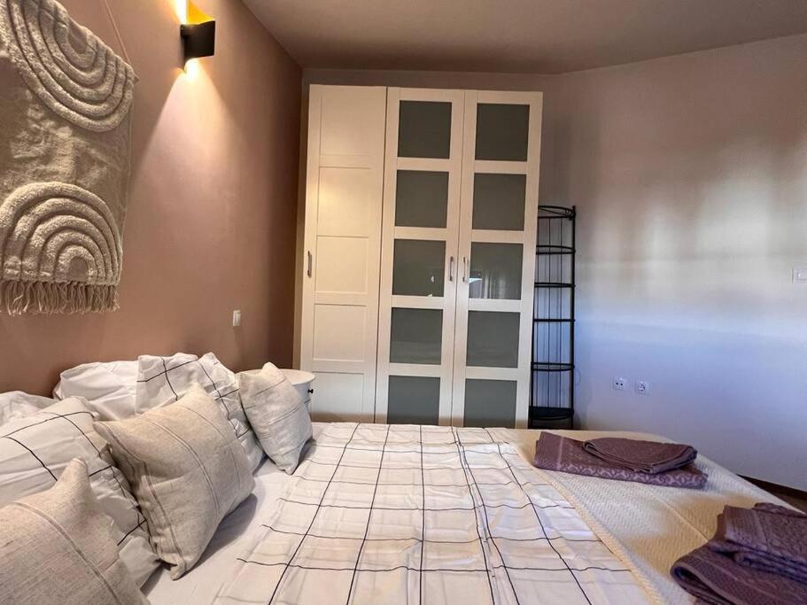 Cozy 1 Bedroom Apartment Next To The Gondola Банско Екстериор снимка