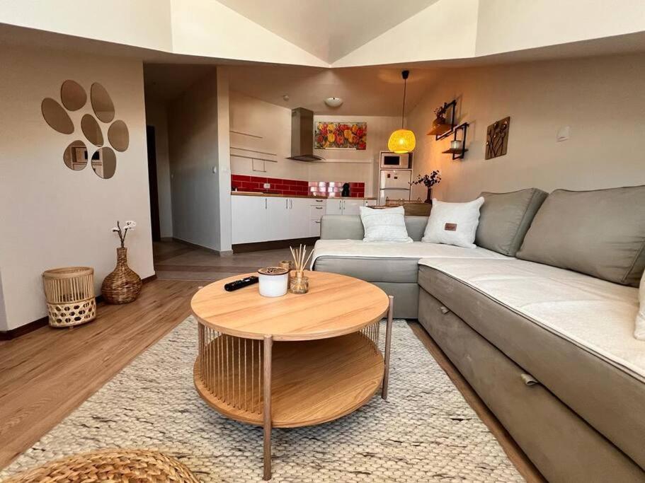 Cozy 1 Bedroom Apartment Next To The Gondola Банско Екстериор снимка